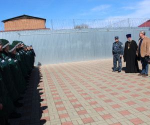 Благодатный огонь привезен в Новооскольскую исправительную колонию