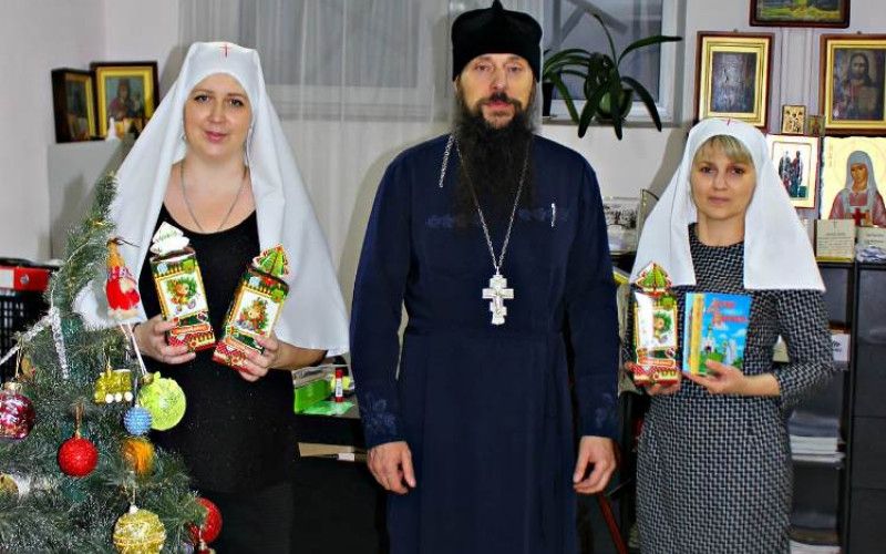 Марфо-Мариинское сестричество милосердия поздравило детей погибших сотрудников УФСИН России по Белгородской области с Новым годом и Рождеством