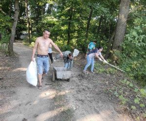 Продолжаются работы по уборке урочища «Оскочное» города Белгорода