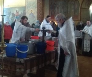 Новооскольцы отметили праздник Крещения Господня