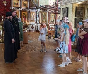 Воспитанники воскресной школы Гаврииловского храма показали спектакль в новооскольской школе-интернате