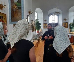 Воспитанницы Новооскольской исправительной колонии получили поощрительный выход в город