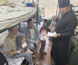 Патриаршие добровольцы доставили в Белгород подарки от Патриарха
