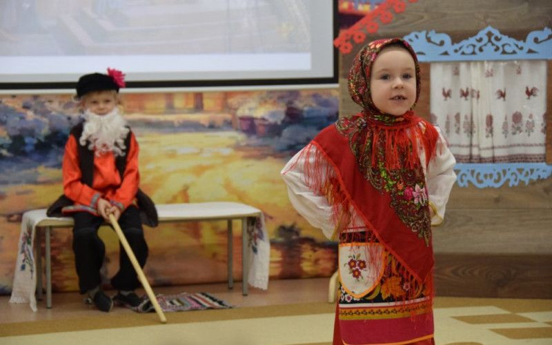 Праздничный утренник в Троицком детском саду