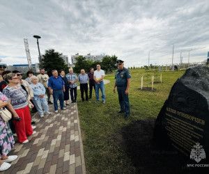 В преддверии Дня памяти и скорби ветераны пожарной охраны посетили Старооскольский округ