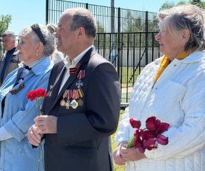В Новом Осколе открыта памятная доска убитым мирным жителям и пленным красноармейцам