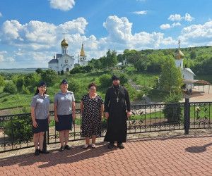 Паломническая поездка в Свято-Троицкий Холковский мужской монастырь