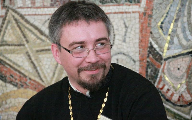 На вопросы отвечает протоиерей Димитрий Карпенко