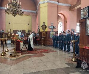В Белгородской области прошли торжественные богослужения в честь Иконы Божией Матери «Неопалимая Купина»