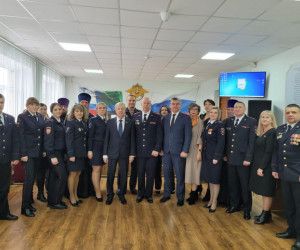 В Новом Осколе поздравили сотрудников МВД с профессиональным праздником