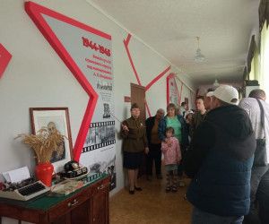 Экскурсию для вынужденных переселенцев из Шебекино провели по "Золотому кольцу Новоосколья"