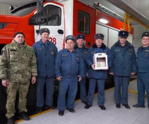 Новогодние поздравления работников экстренных служб и детей находящихся на лечении в больнице