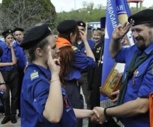Юные следопыты из Чернянки получили заслуженные галстуки на Георгиевском параде